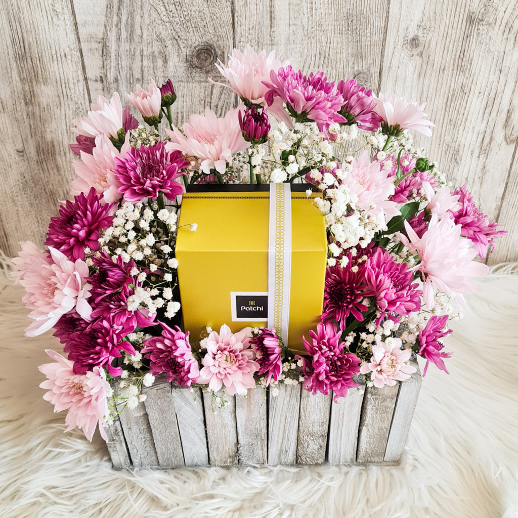 Pink Flowers & Chocolate Combo