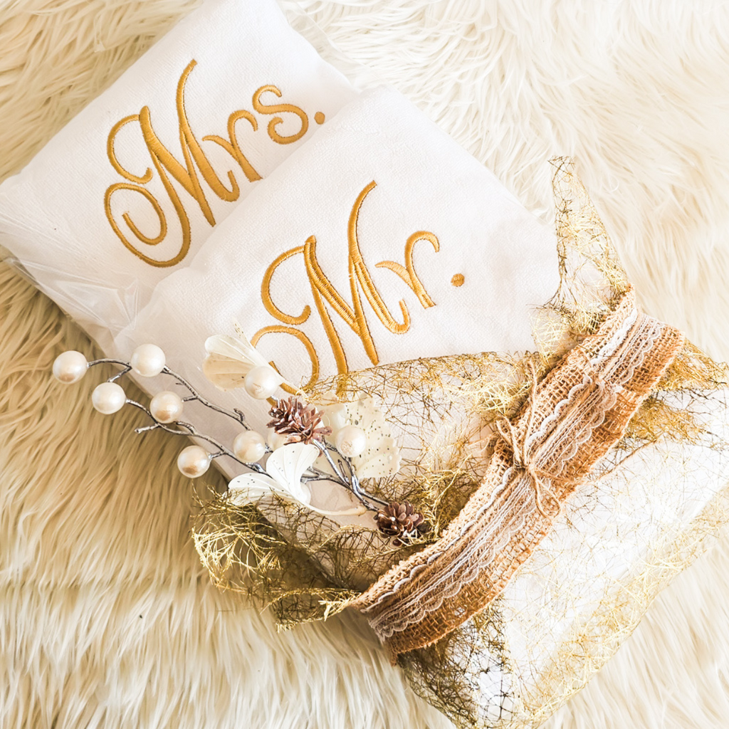 Mr & Mrs Bath Towel Set