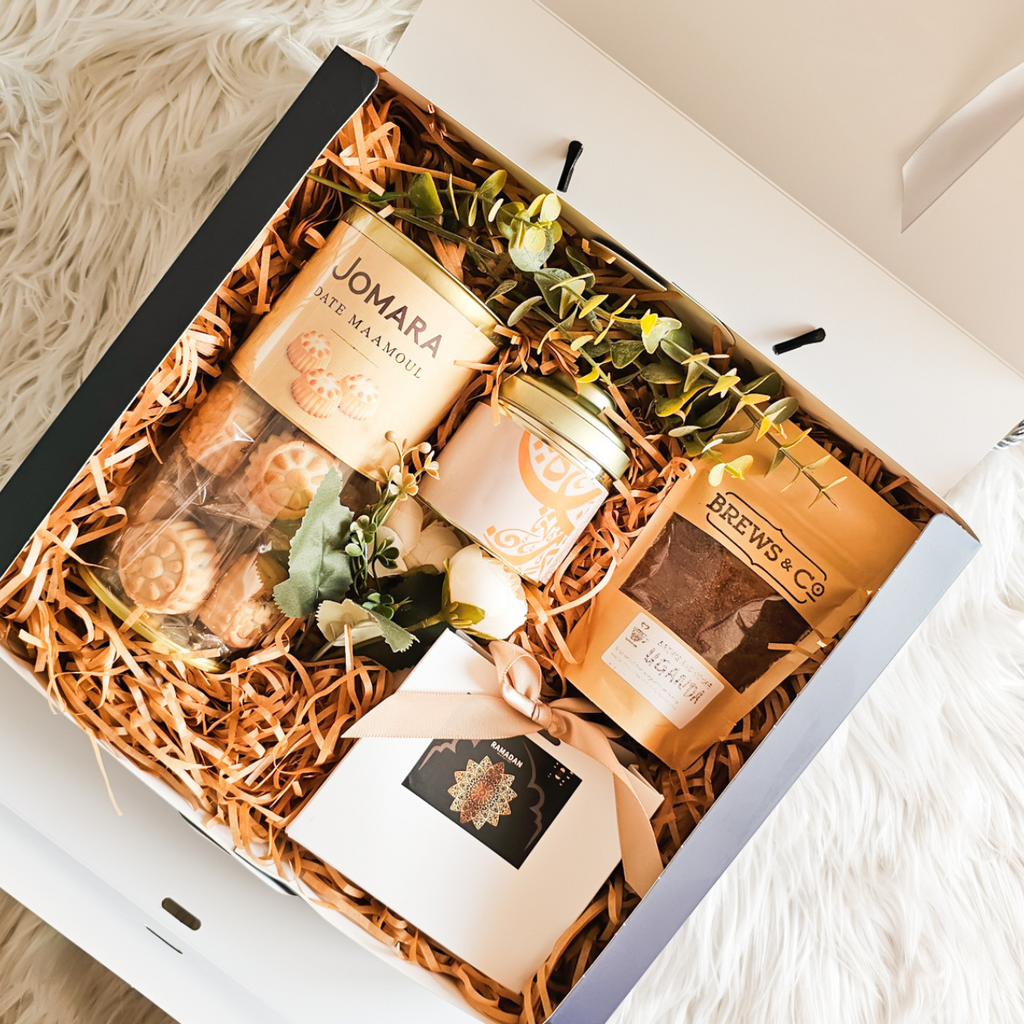 Ramadan Kareem Gift Box Featuring Jomara Date Maamoul and Dates Box